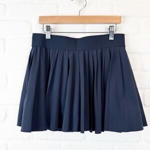 Aritzia TnAction Navy Blue Pleated Tennis Micro Skirt Athletic Skort Size M